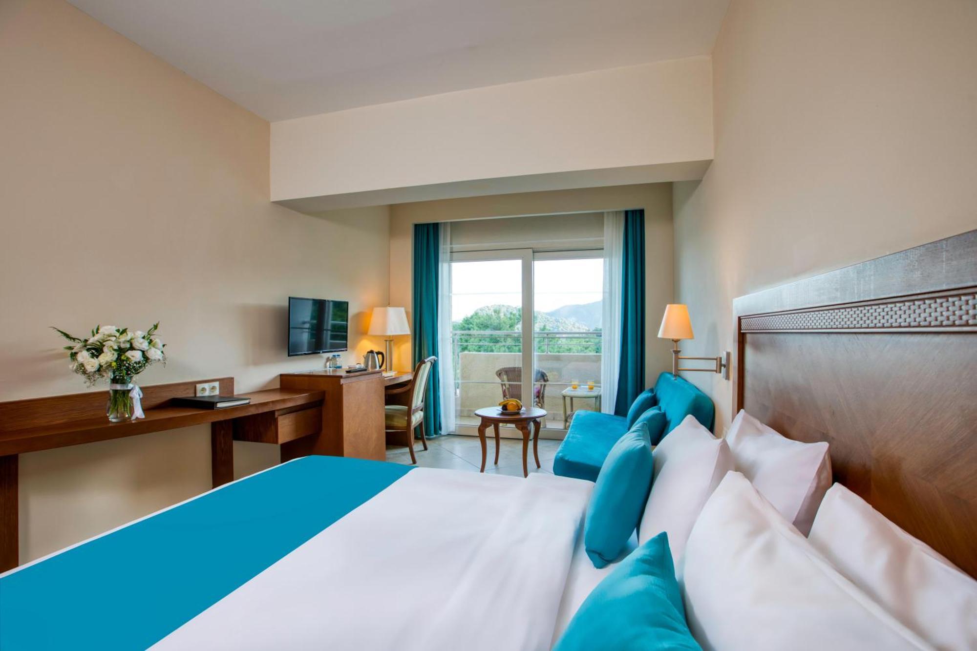 Labranda Mares Marmaris Hotel Ngoại thất bức ảnh A room at the hotel